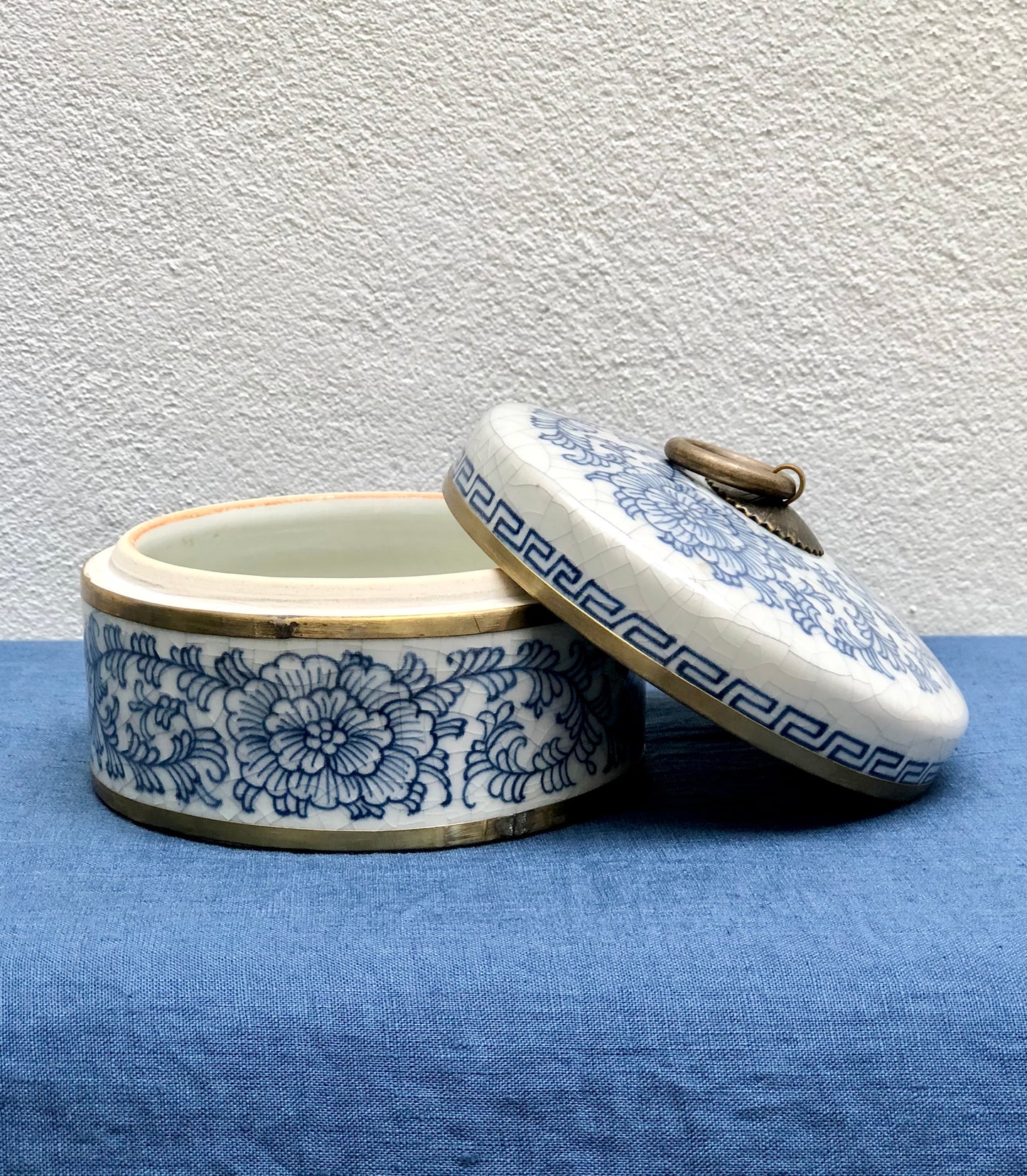 12 Round Ceramic Box