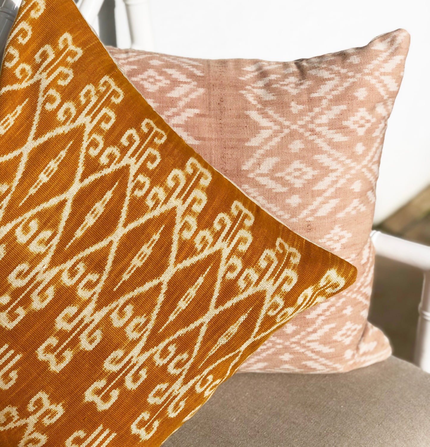 Ikat Cushion Cover - Rote Turmeric
